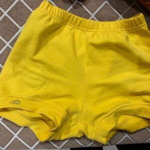 Almost New Yellow Athletic Shorts – Brighten Your Workout!